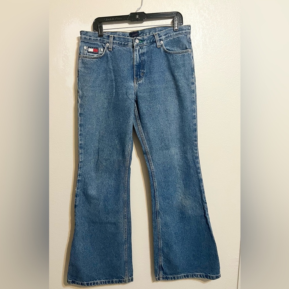Vintage Y2K  2000 Tommy Hilfiger 5 Pocket Flare Jeans